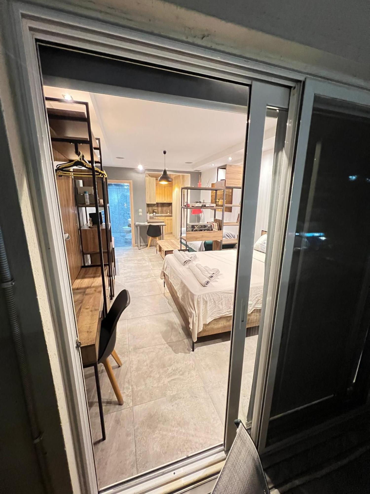 Modern Apartment In The Heart Of The City Alexandroupoli Eksteriør billede
